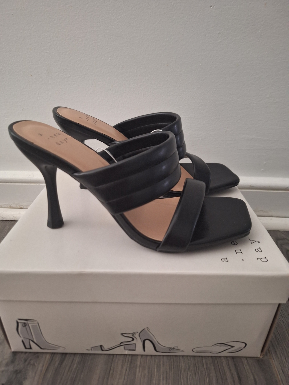 A New Day Black High Heel Size 6.5 Womens